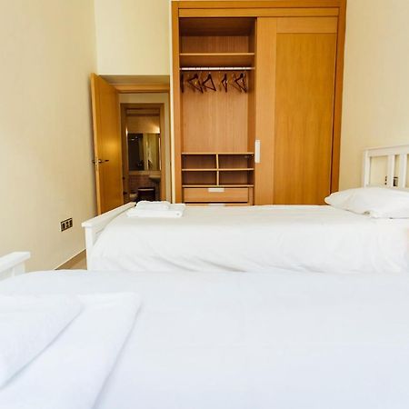 Bright And Central- 2Bd 1Bth- Malhara Seville Luaran gambar