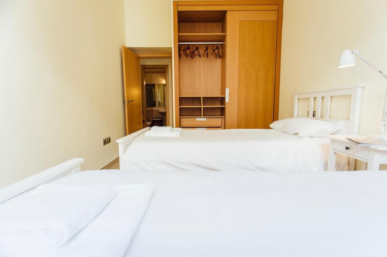 Bright And Central- 2Bd 1Bth- Malhara Seville Luaran gambar