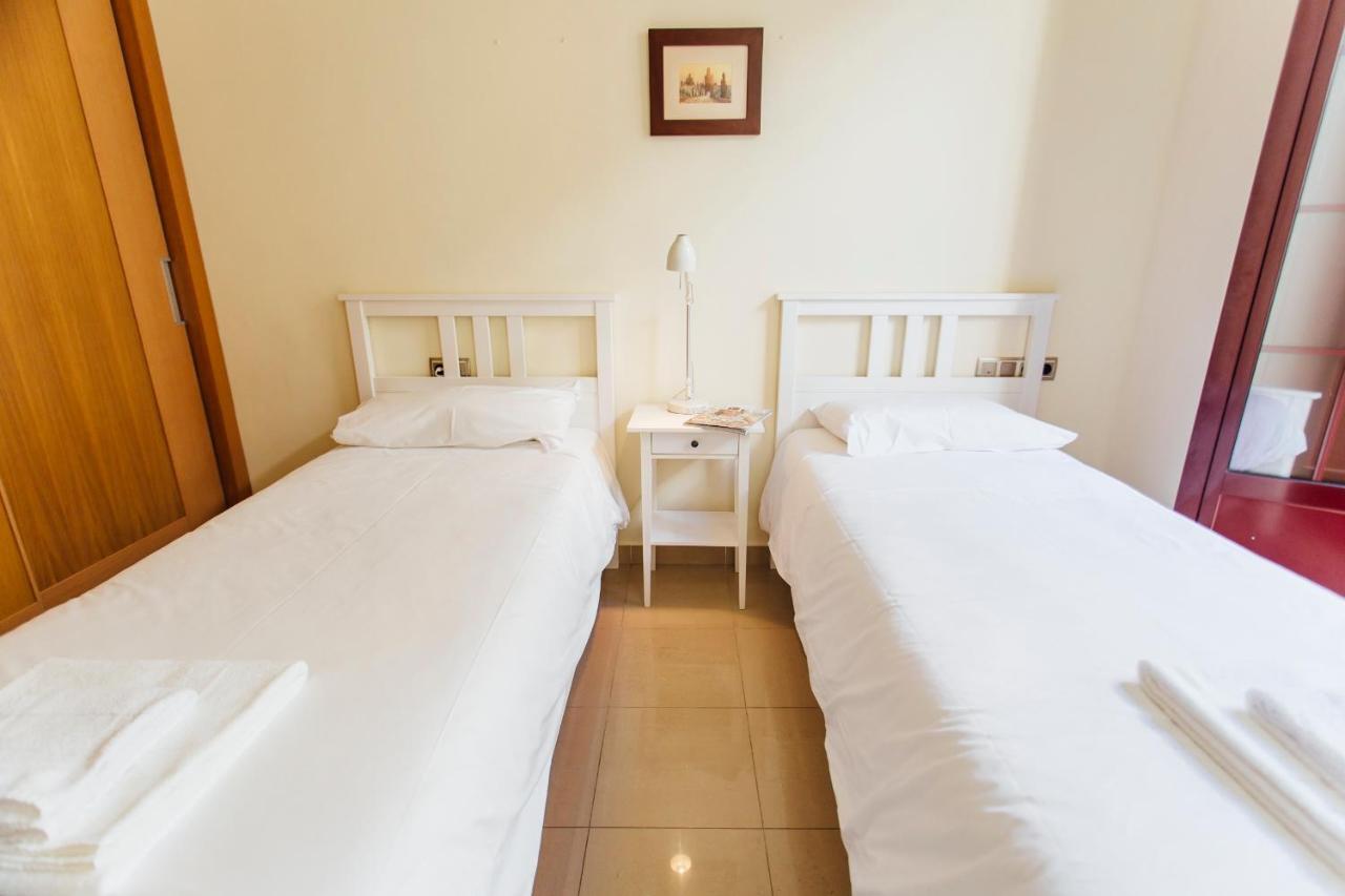 Bright And Central- 2Bd 1Bth- Malhara Seville Luaran gambar