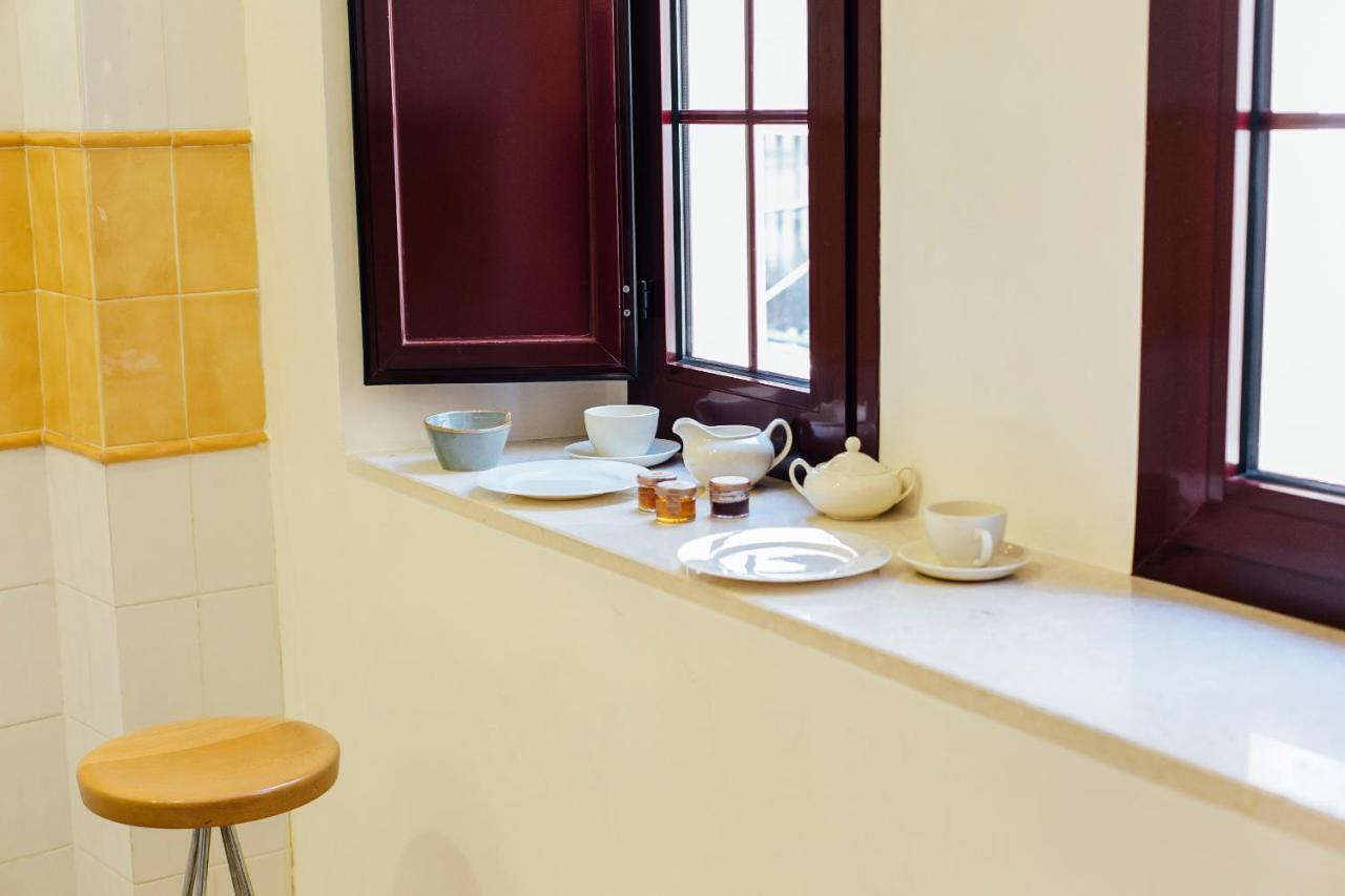 Bright And Central- 2Bd 1Bth- Malhara Seville Luaran gambar