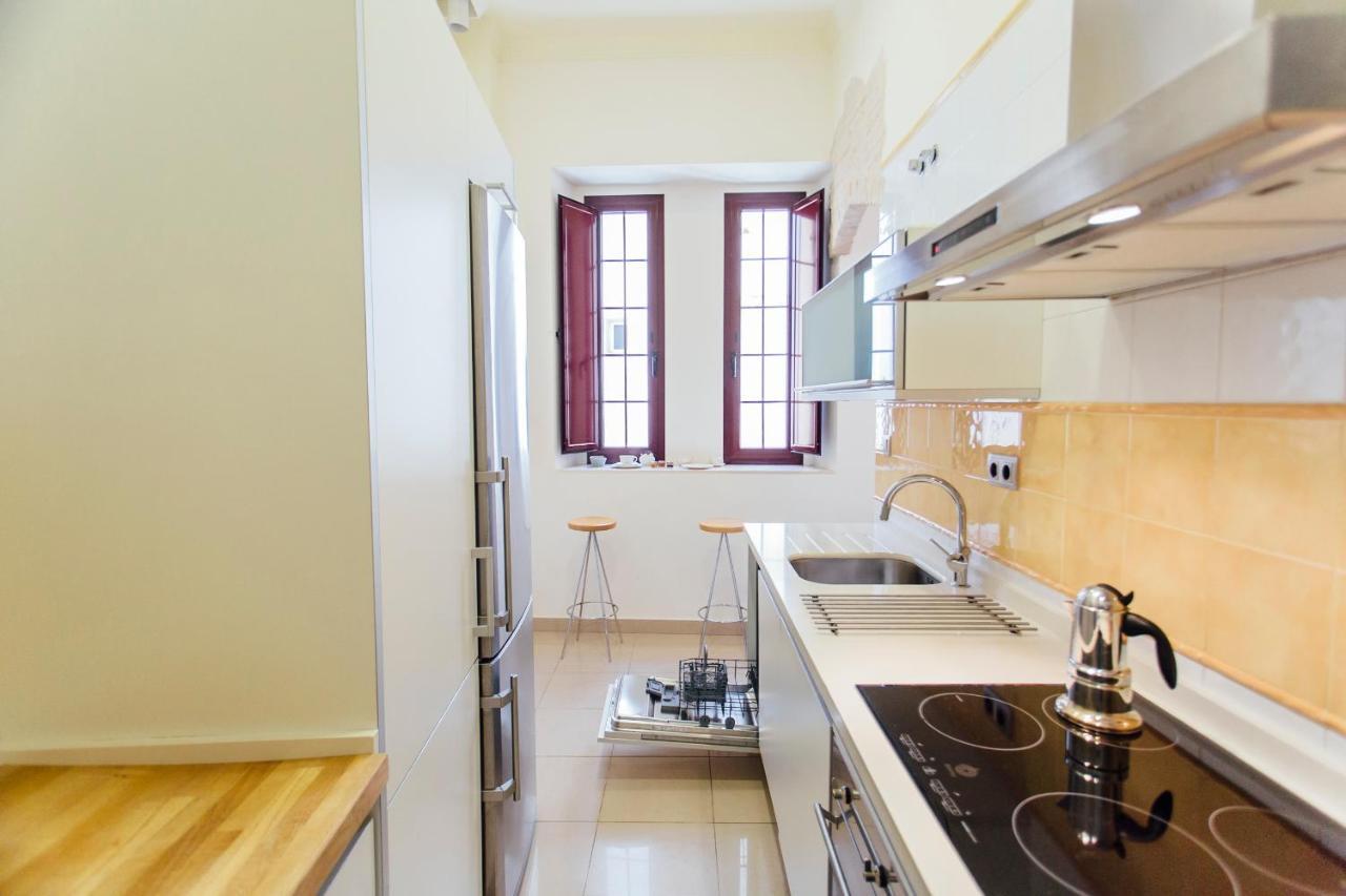 Bright And Central- 2Bd 1Bth- Malhara Seville Luaran gambar