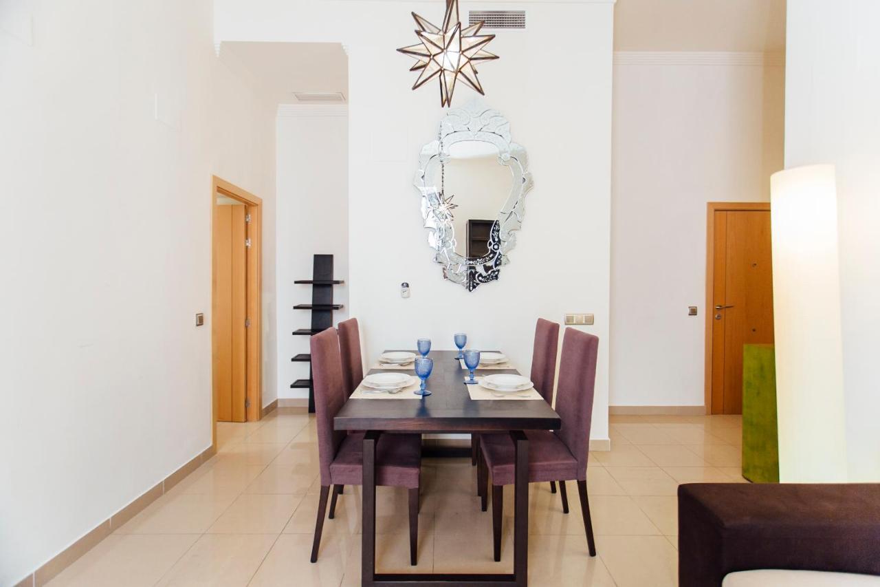 Bright And Central- 2Bd 1Bth- Malhara Seville Luaran gambar