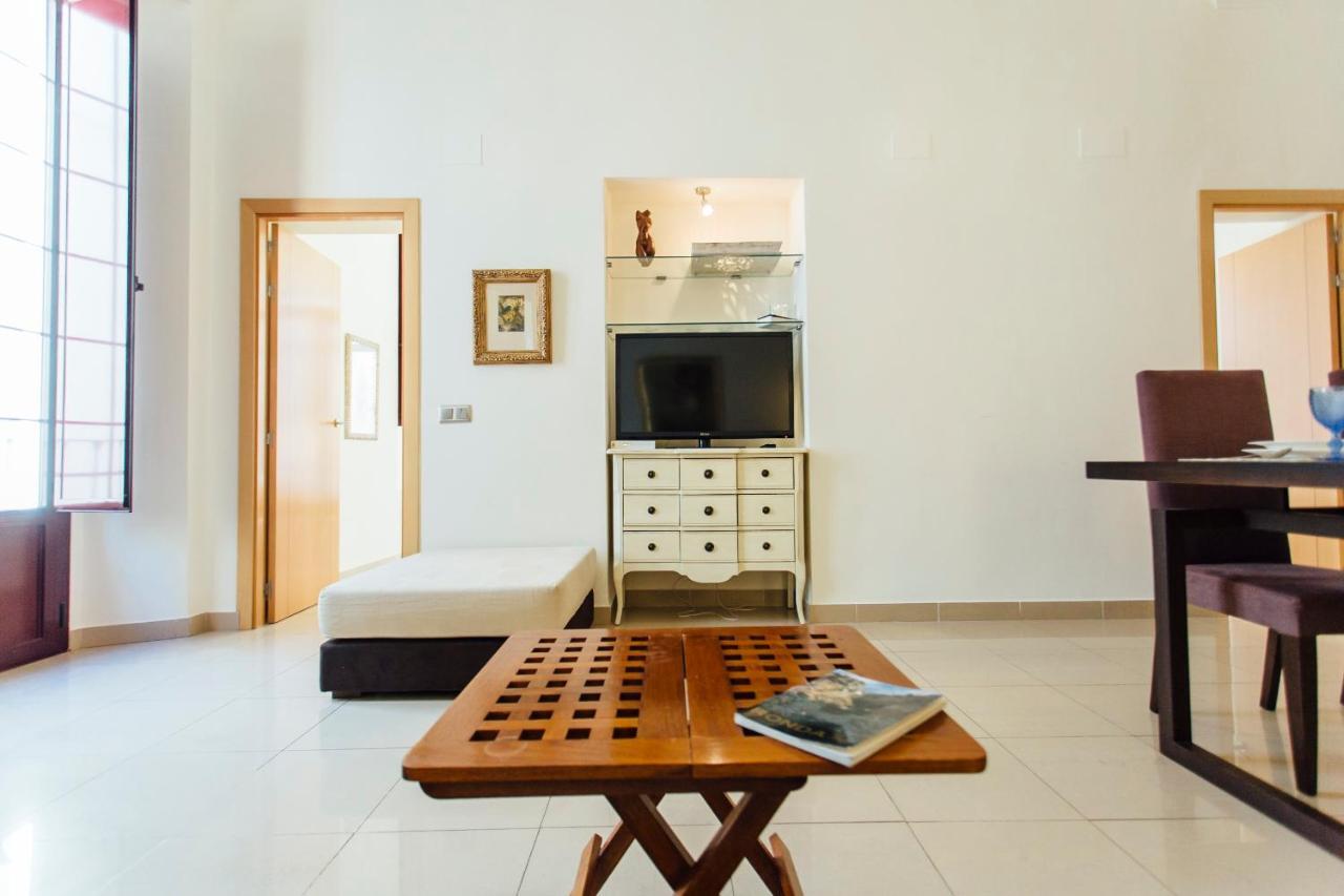 Bright And Central- 2Bd 1Bth- Malhara Seville Luaran gambar