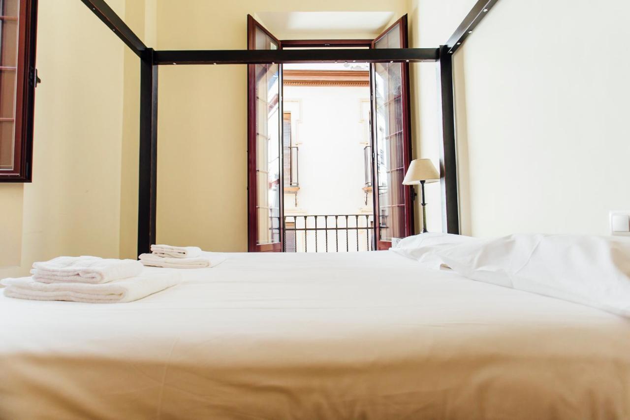 Bright And Central- 2Bd 1Bth- Malhara Seville Luaran gambar