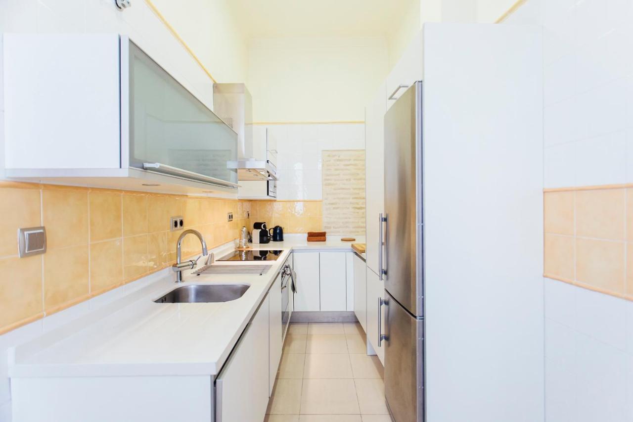 Bright And Central- 2Bd 1Bth- Malhara Seville Luaran gambar