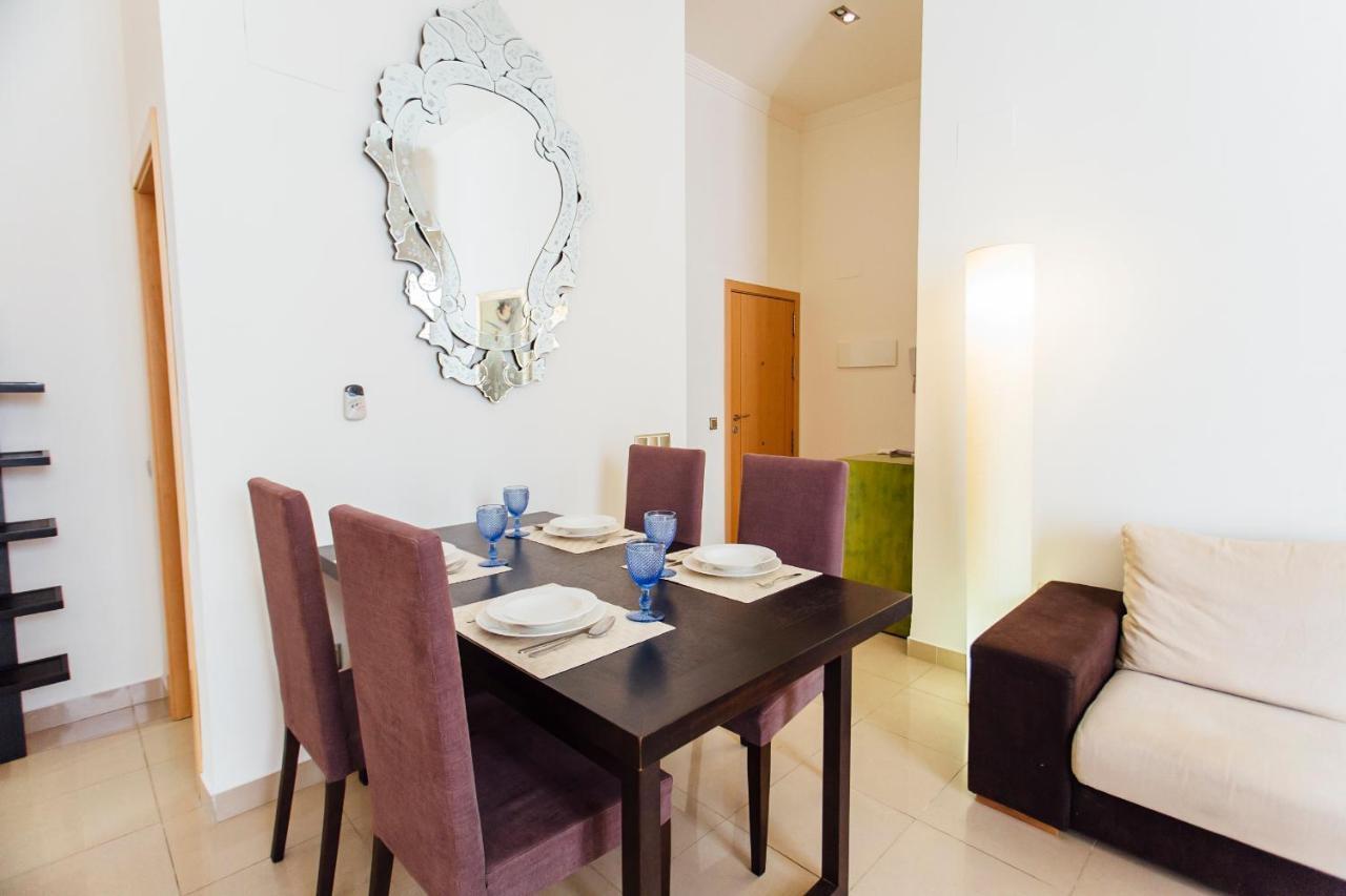 Bright And Central- 2Bd 1Bth- Malhara Seville Luaran gambar